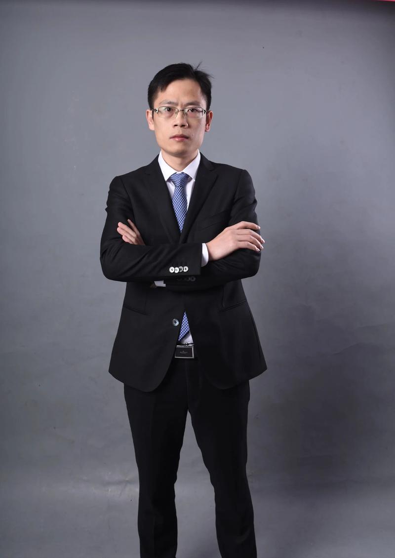 时革白 执行创意总监